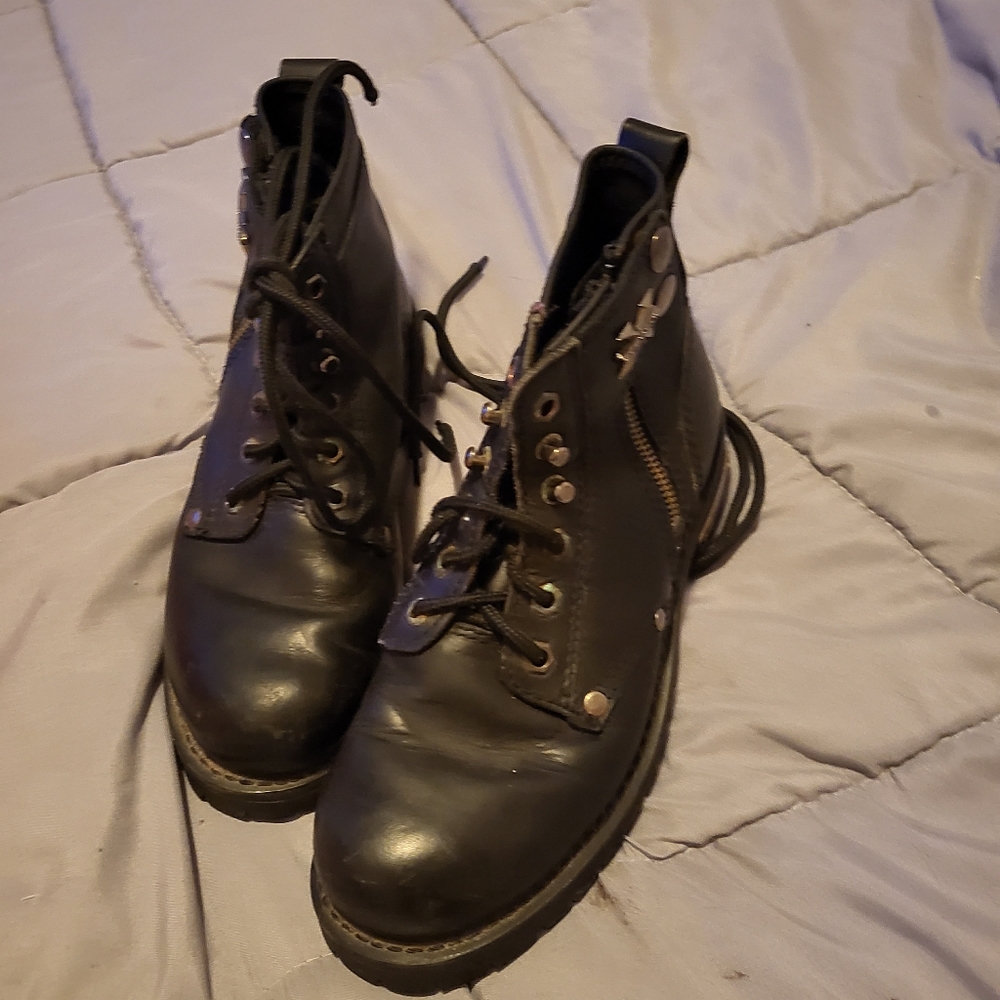 Motorcycle boots